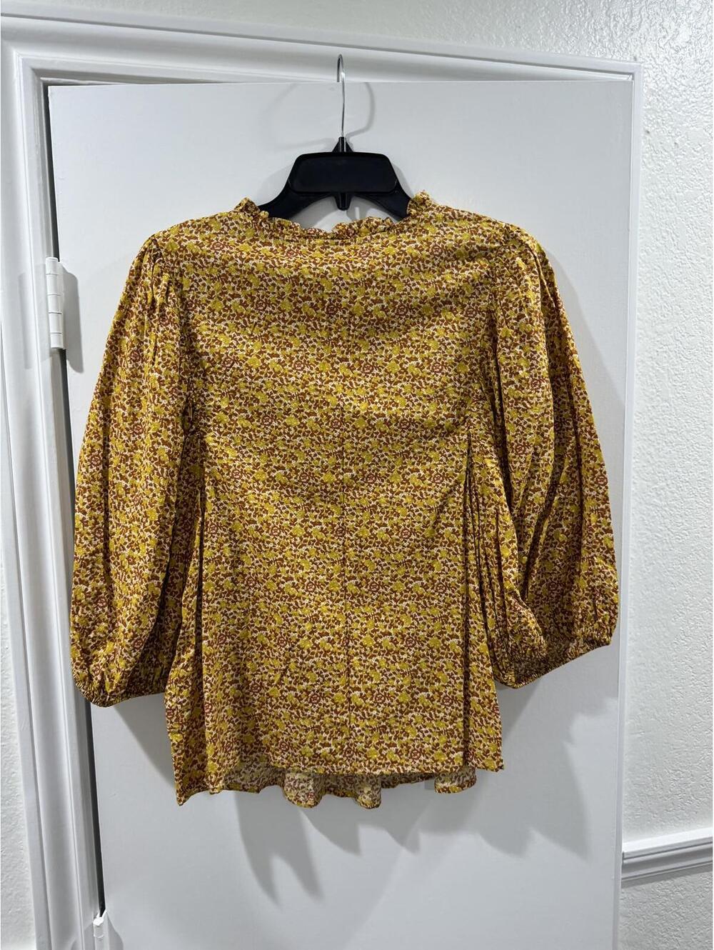 Universal Thread Yellow Floral Boho Peasant Blouse Size M Smocked Puff Sleeve - Picture 3 of 9